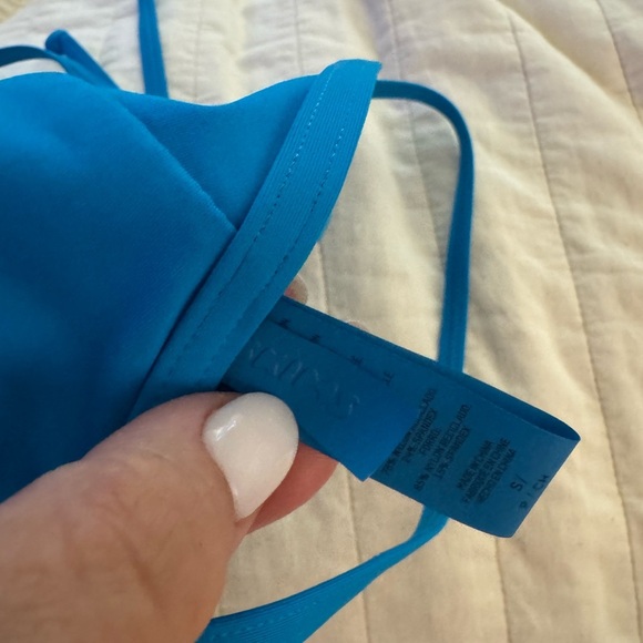 SKIMS SWIM HIGH NECK BIKINI TOP IN TURQUOISE Size small - Picture 5 of 6